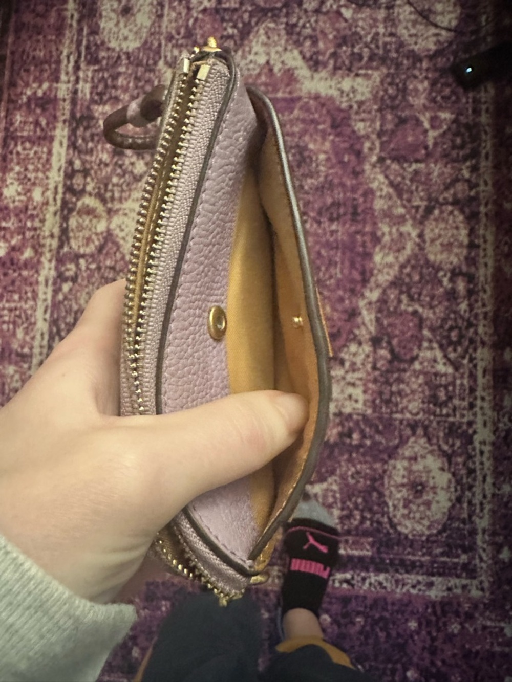 Tory Burch Mauve Pebbled Leather Zip Wristlet - Picture 4 of 9